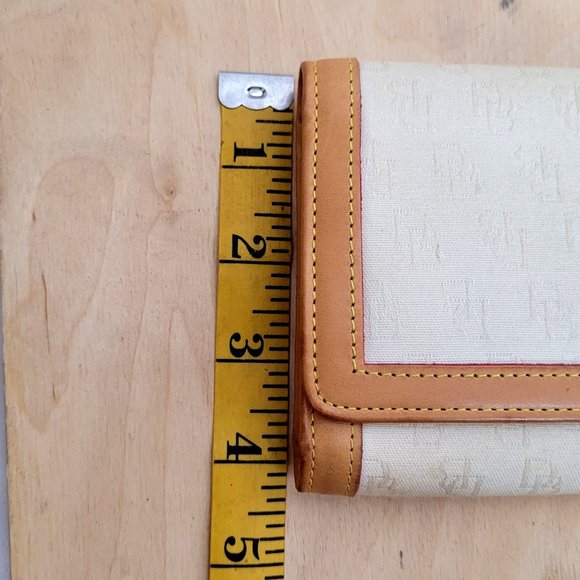Dooney & Bourke Signature Monogram Tri Fold Wallet Cream Canvas Tan Leather Trim - Picture 14 of 14